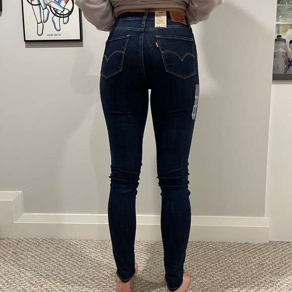 LEVIS brand new high-rise skinny jeans 721 - Picture 6 of 6